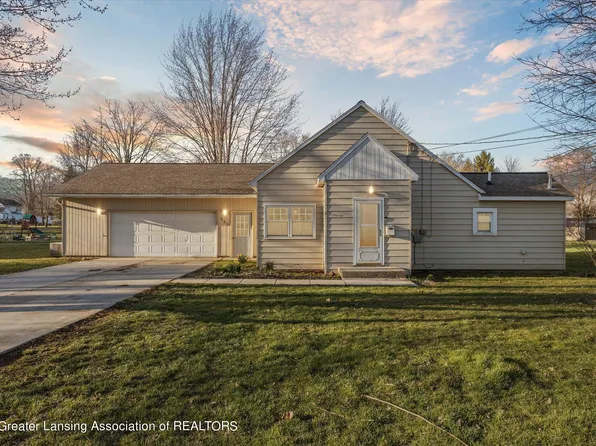 805 E Emerson St, Ithaca, MI 48847