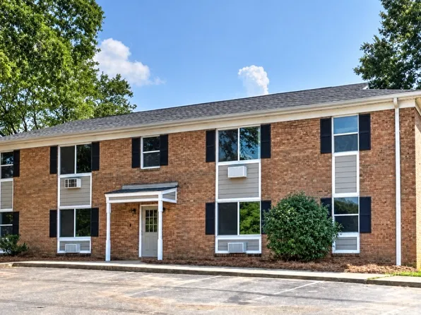 Circle Oaks Apartments