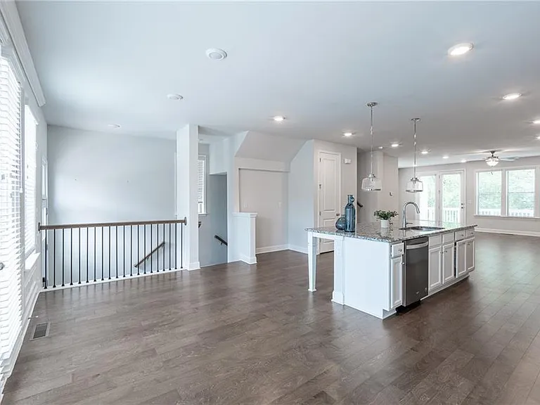 2701 Cedar Pine Way — Photo 11