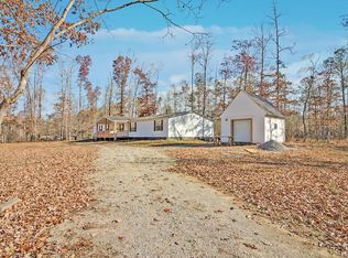 1322 Camp Belle Air Rd, Sparta, TN 38583