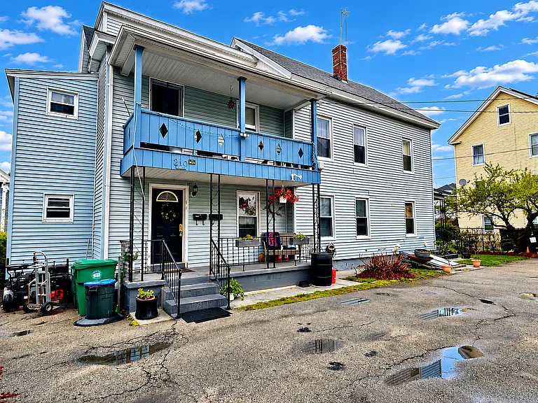 210 Walnut St #1 — Photo 1