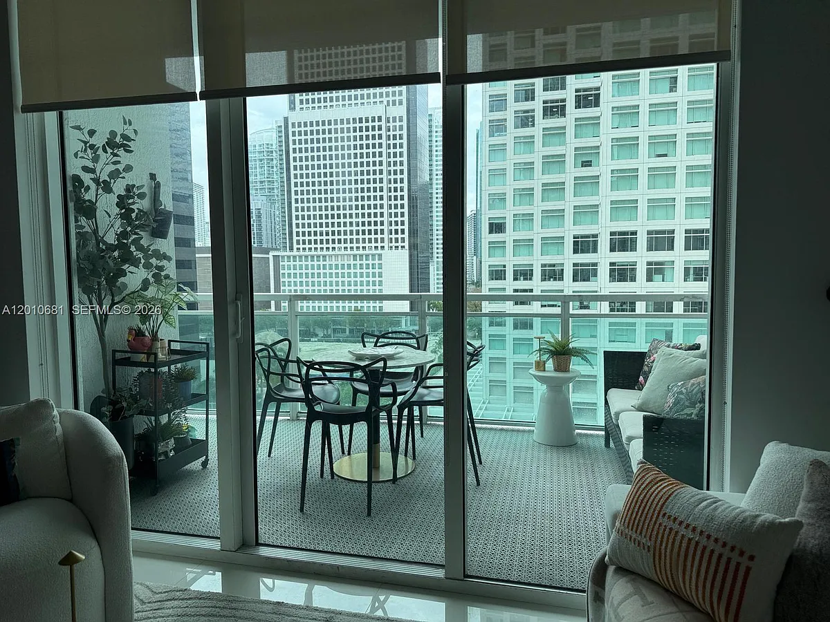 Building Photo - 951 Brickell Ave #1001