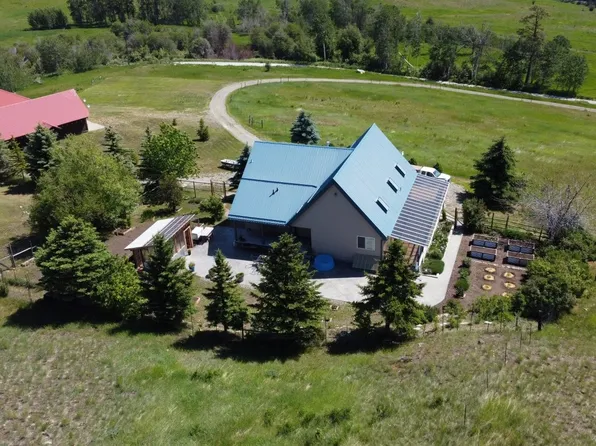 83 Lemanasky Road, Tonasket, WA 98855
