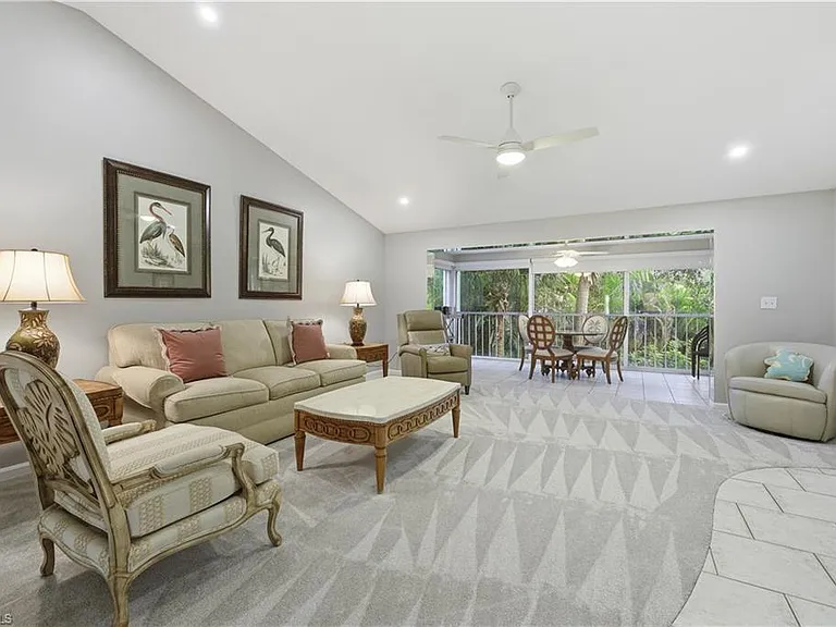 5899 Chanteclair Dr #222 — Photo 4