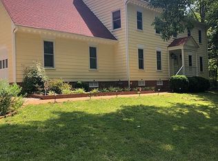 517 Red Maple Dr, Manakin Sabot, VA 23103