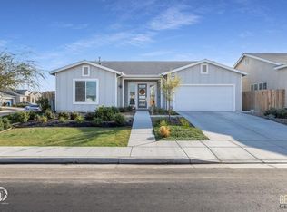 5803 Hawthorn Tree Ln, Bakersfield, CA 93313