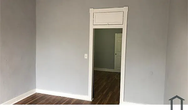 528 N Glover St — Photo 8