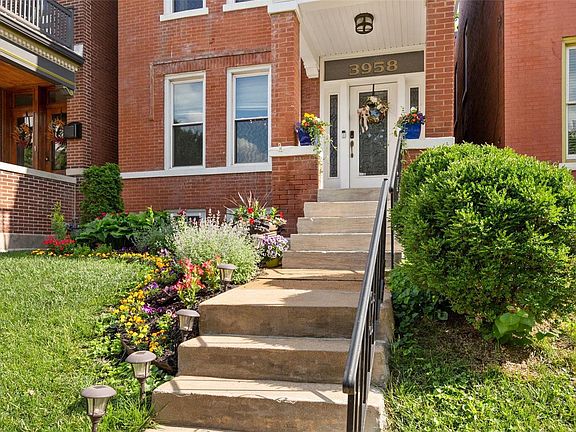 2nd image of 3958 Russell Blvd