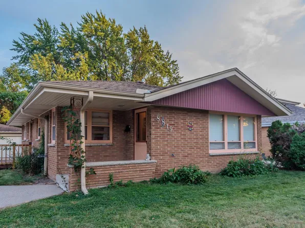 8819 West Palmetto AVENUE, Milwaukee, WI 53225