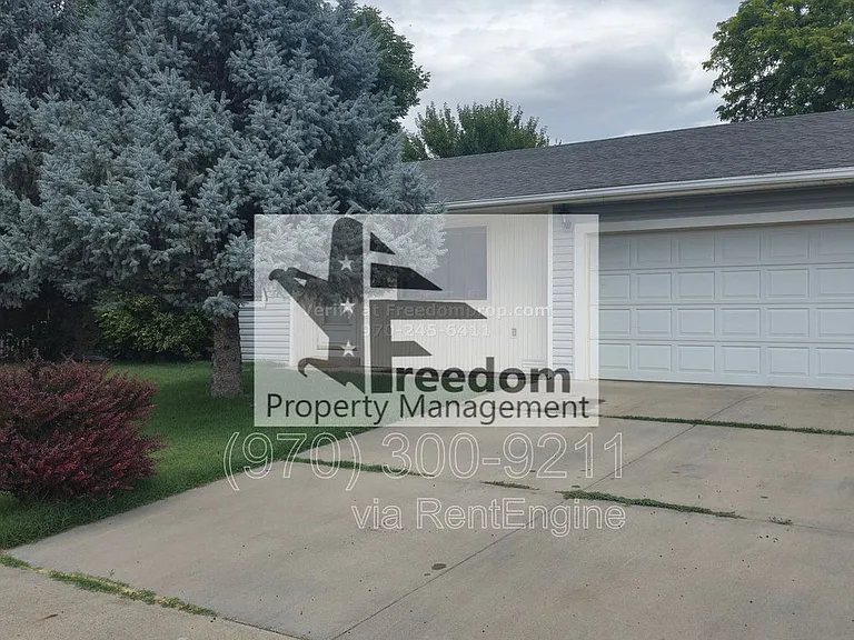175 Applewood Dr — Photo 2