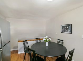 3313 Bristol Rd, Waukegan, IL 60087