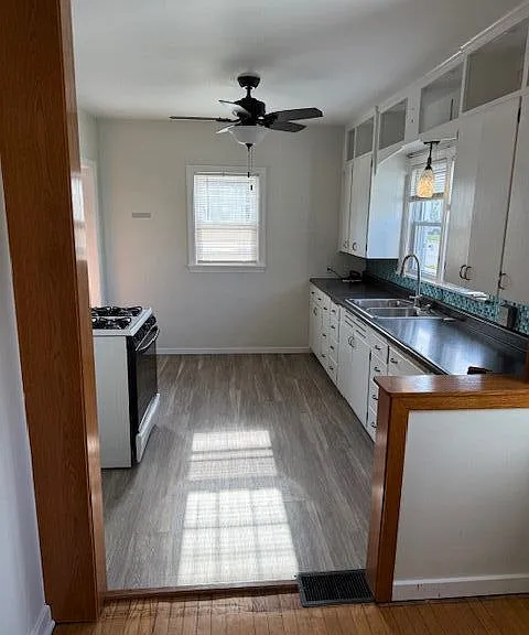 109 W South St — Photo 11