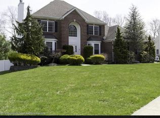 9 Phoenix Ct, Jackson, NJ 08527