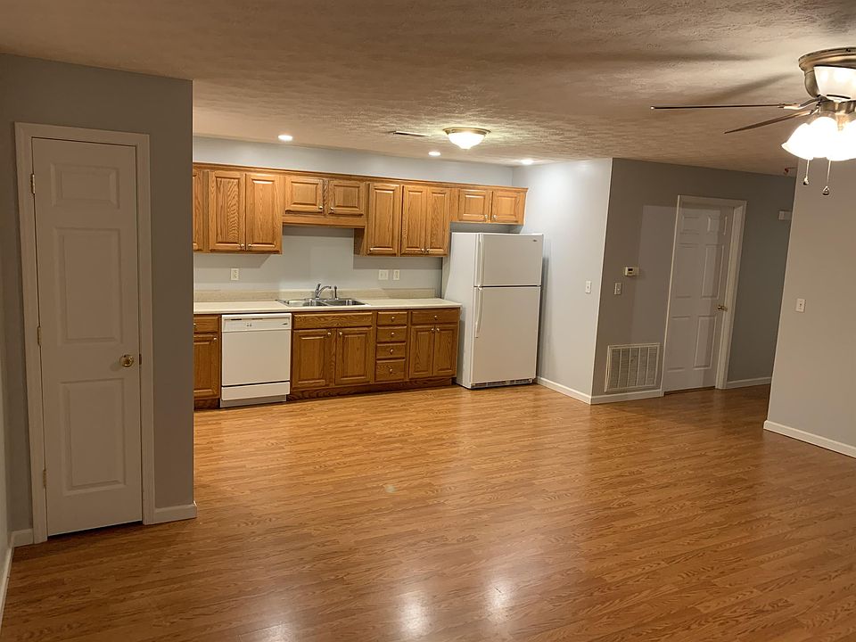 1st image of 624 McClung Ave APT G