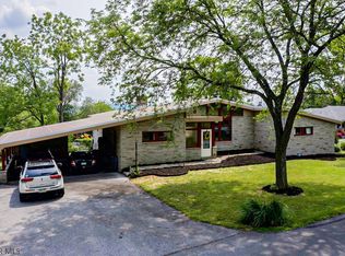 211 Larch St, Hollidaysburg, PA 16648