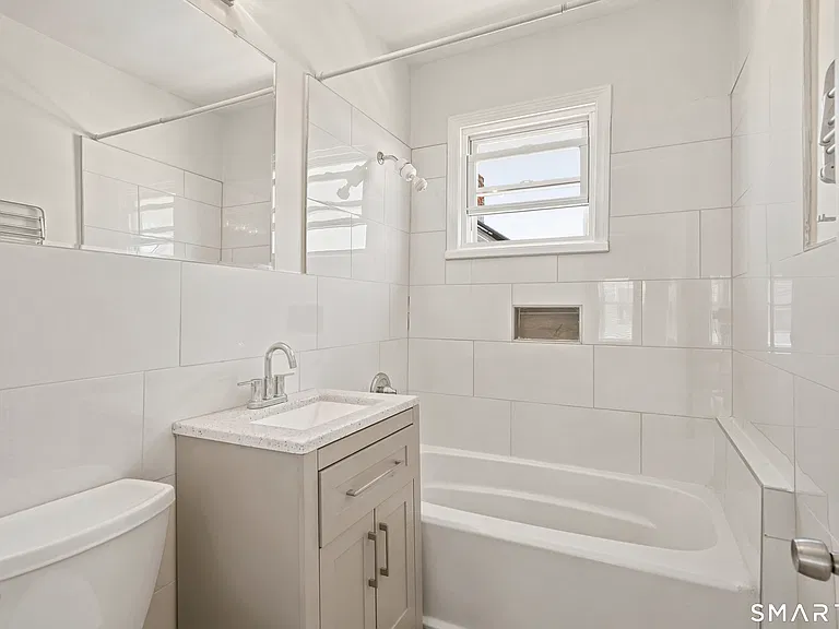 97-99 Fairview Ave #2 — Photo 18