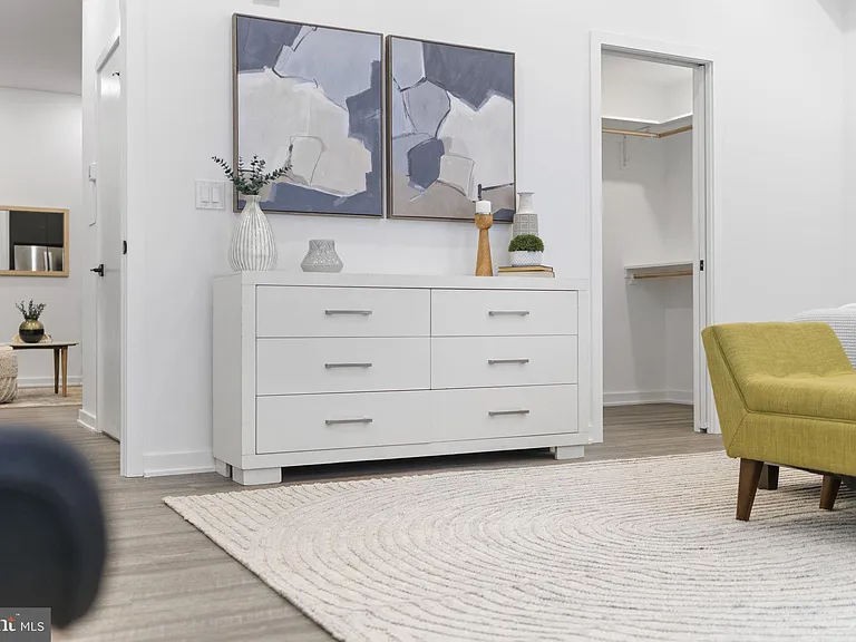 1602 Locust St #4-401 — Photo 13