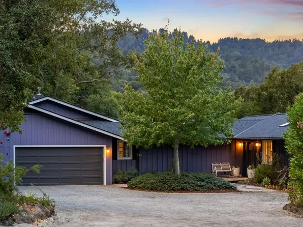 70 Stonegate Rd, Portola Valley, CA 94028