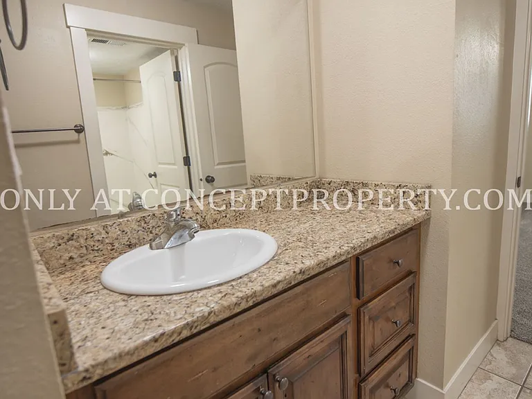 Cottonwood Heights — Photo 28