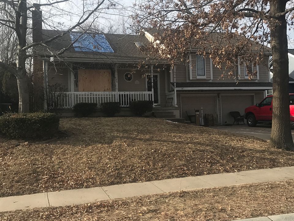 1st image of 604 NE Bristol Dr