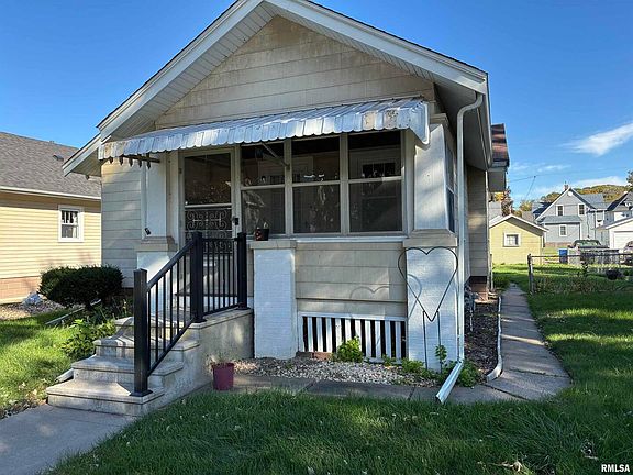 2nd image of 422 45th St