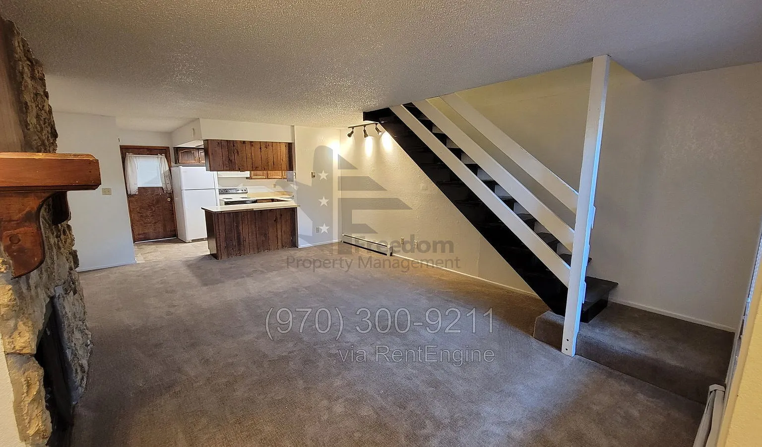 2 bed, 1.5 bath, 1124 sqft, $1,550 — Photo 2