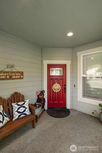 4th image of 714 182nd Street E