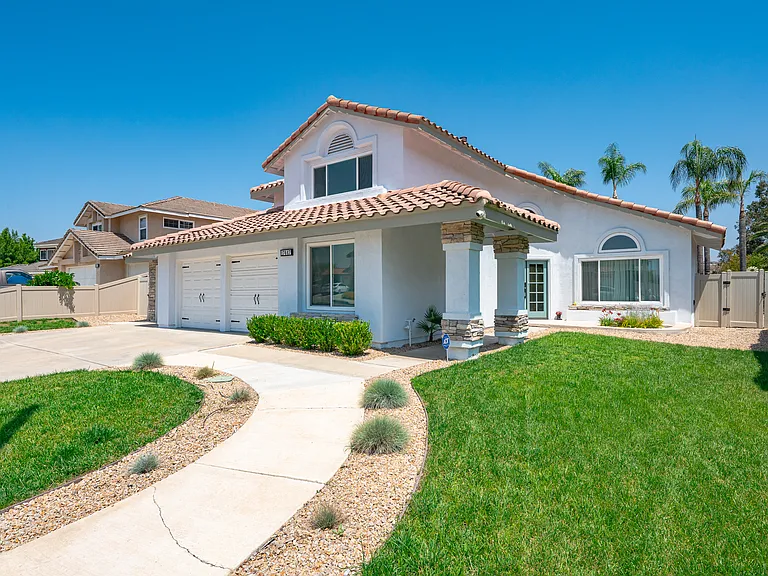 Crestlake Ln — Photo 3
