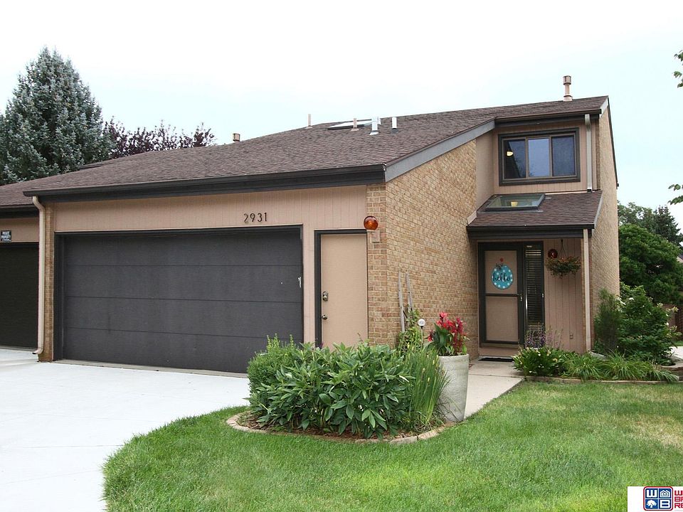 1st image of 2931 Park Place Dr