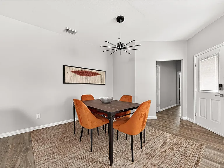 25507 Lyon Springs Ct — Photo 17