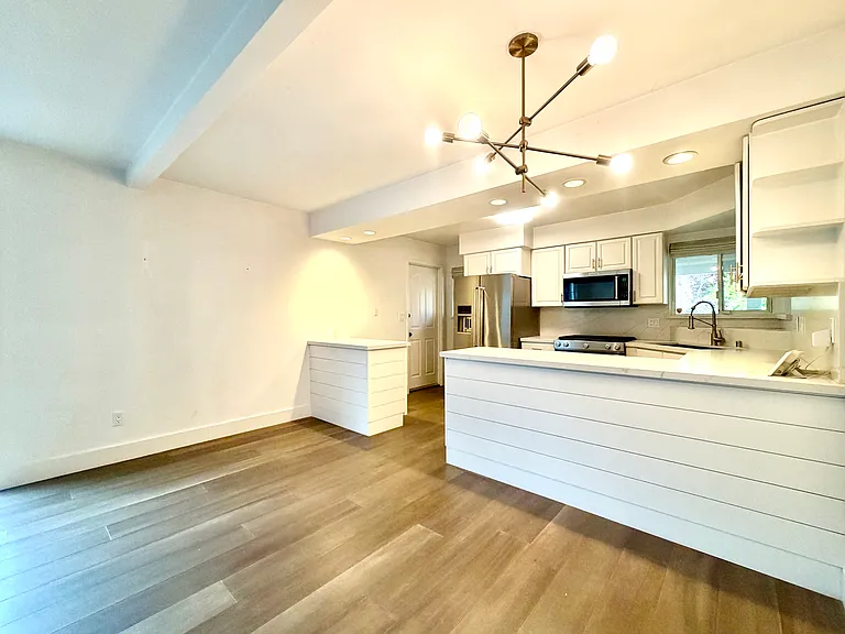 2701 Center Rd — Photo 6