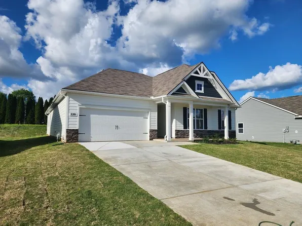 220 Crossgrain Rd, Cookeville, TN 38506