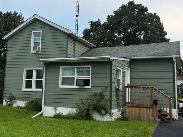 603 W Brown St, Harvard, IL 60033