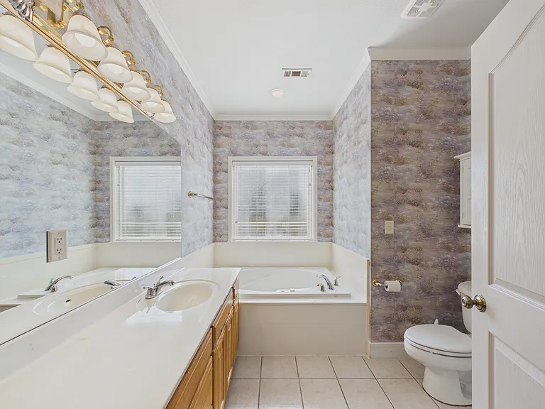 1322 Little Flock Dr — Photo 12