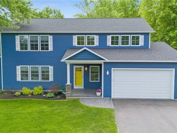 24 Edgewood Dr, Baldwinsville, NY 13027