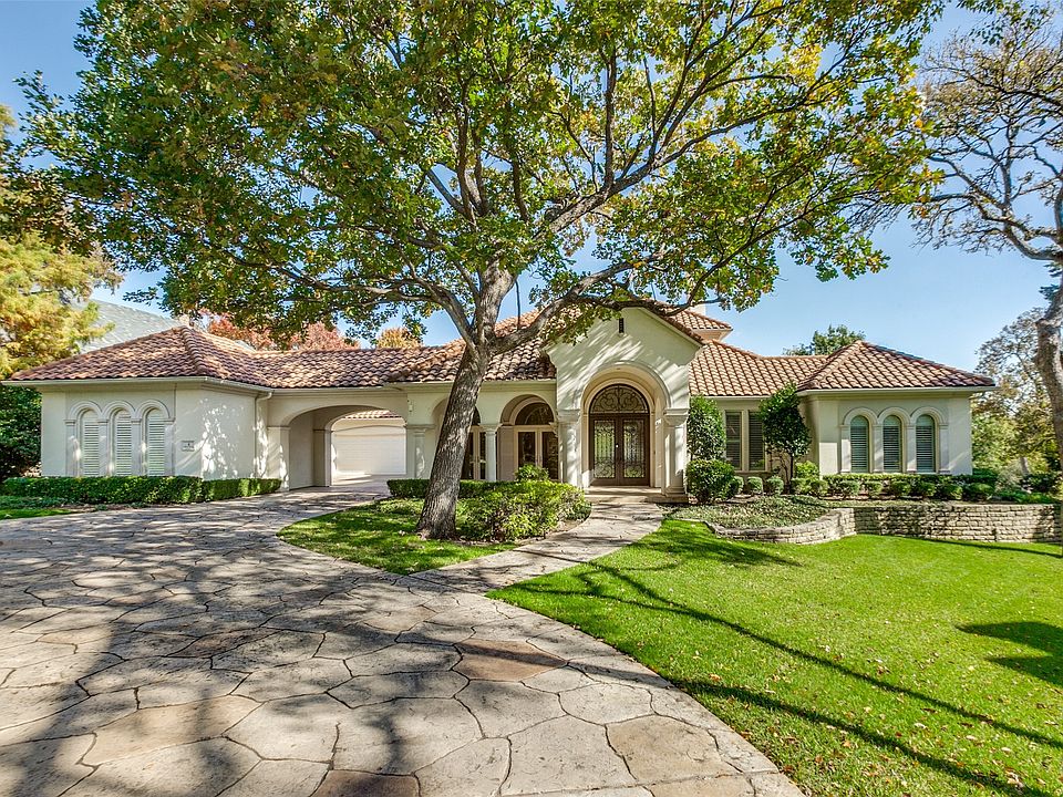 1st image of 4 Green Park Dr