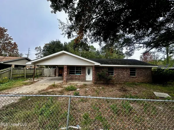 3307 Middle Ave, Pascagoula, MS 39581