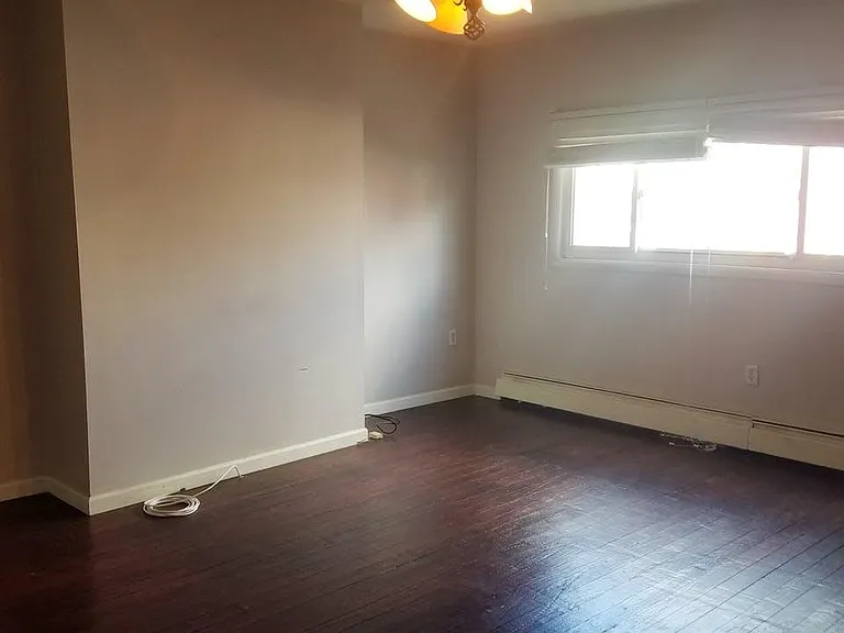 114 S 18th St #1 — Photo 5