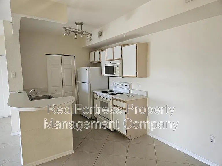 6360 Aragon Way #306 — Photo 8
