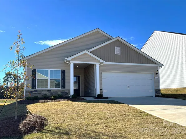 3413 Bear Den Dr, Gastonia, NC 28052