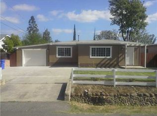 908 E St, Ramona, CA 92065