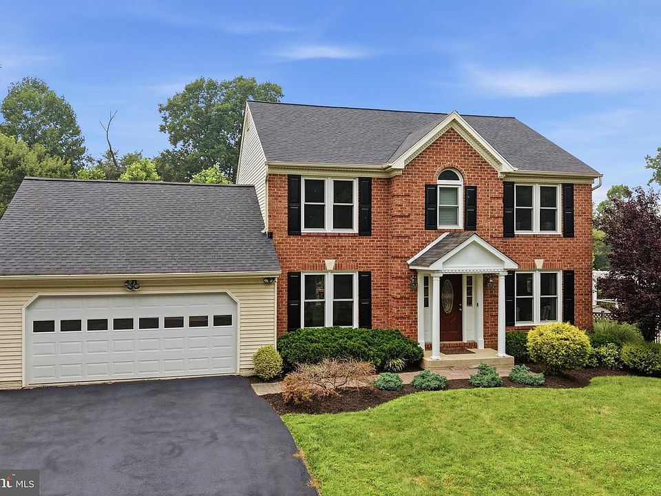 1st image of 4955 Bramhope Ln
