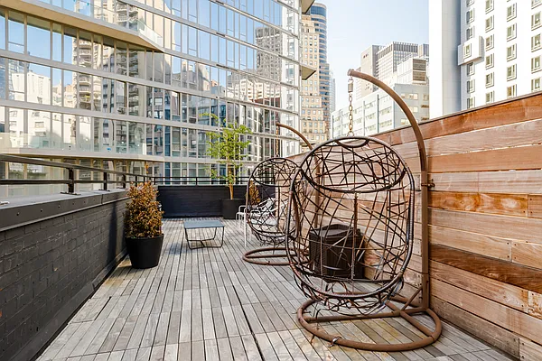 Rented by MNS | media 23