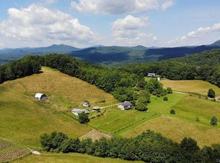 253 & 275 Johns Rd, Lake Toxaway, NC 28747