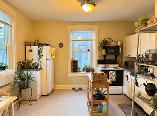 101 S Broad St APT 5, Lititz, PA 17543