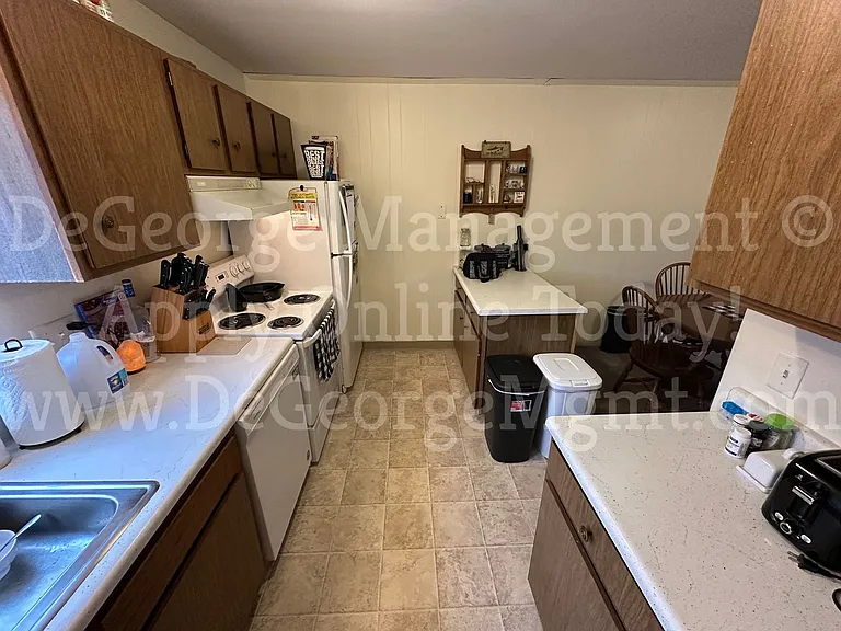 Parkview Apartments — Photo 30