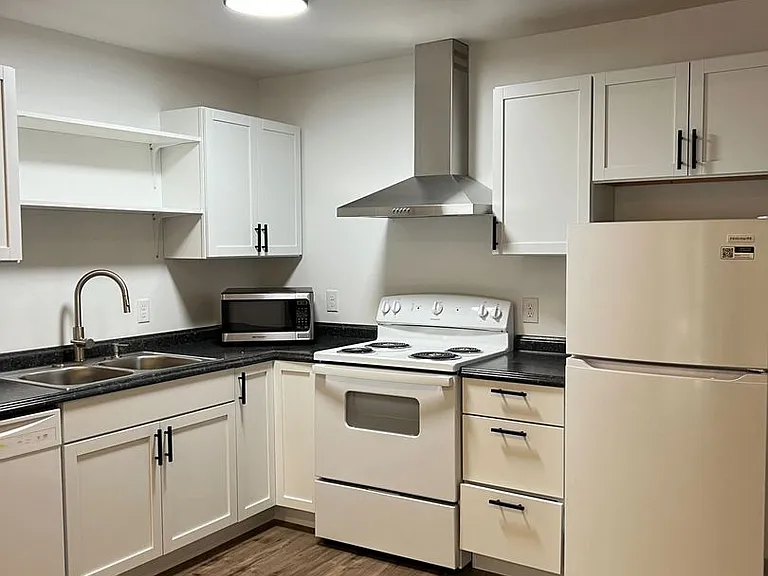 University Park Apartments near Cornell University — Photo 59