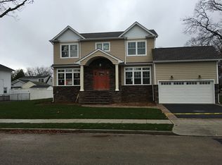 2066 Fir St, Wantagh, NY 11793
