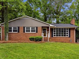 1000 Huntingdon Rd, Winston Salem, NC 27104