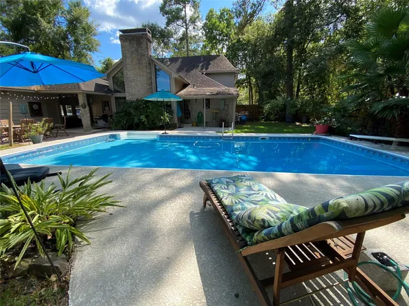 28 Tangle Brush Dr, Spring, TX 77381